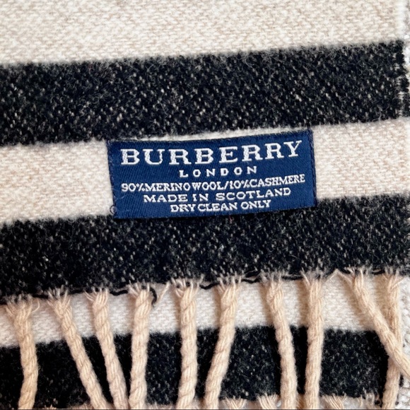 BURBERRY Beige Wool/Cashmere Icon Stripe Scarf - Picture 2 of 3